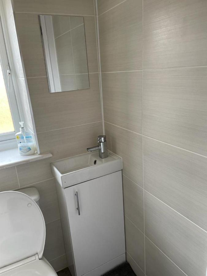 Brand New Studio Apartment With Beautiful Kitchen-Close To Liverpool City Centre Extérieur photo