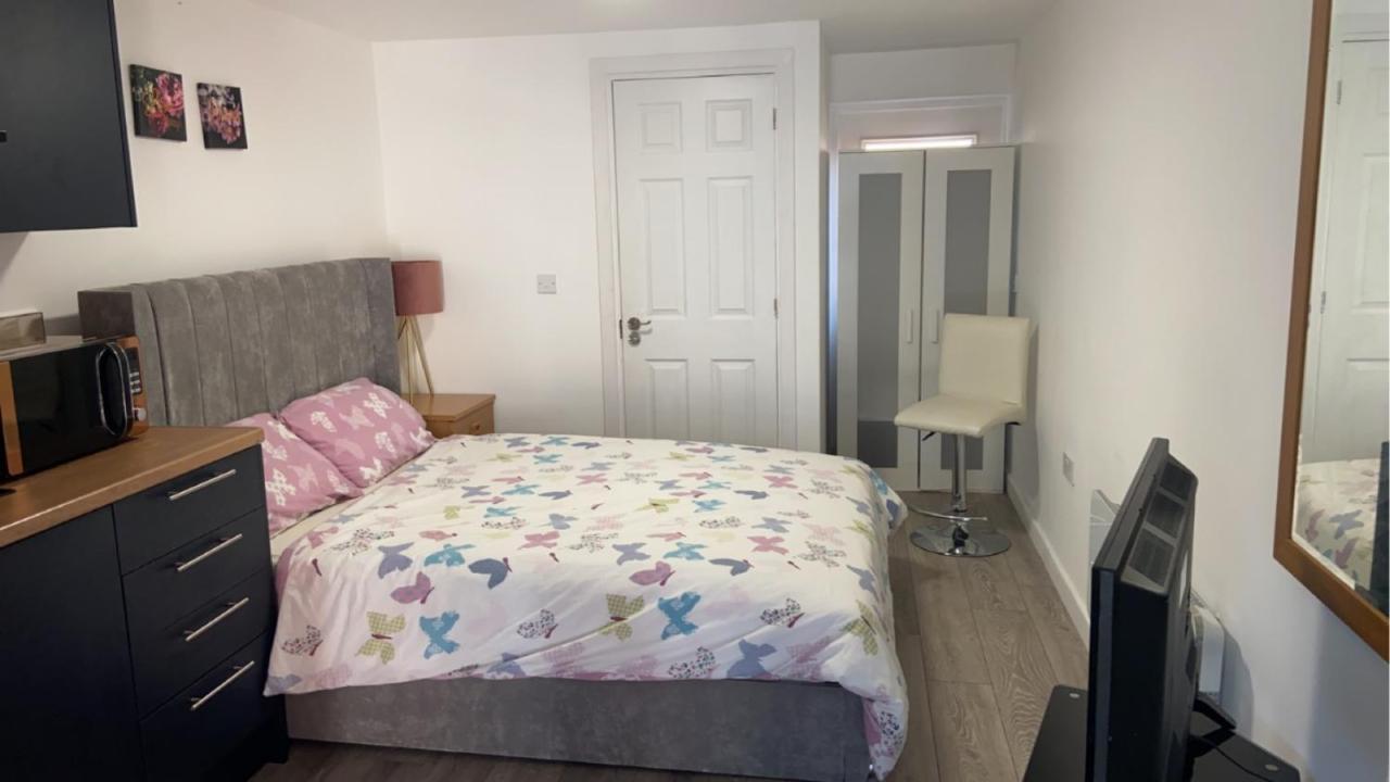 Brand New Studio Apartment With Beautiful Kitchen-Close To Liverpool City Centre Extérieur photo